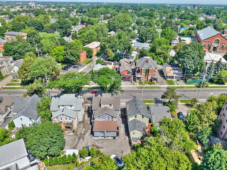 More Photos Of 50 Welland Av, St Catharines Apartments For Sale