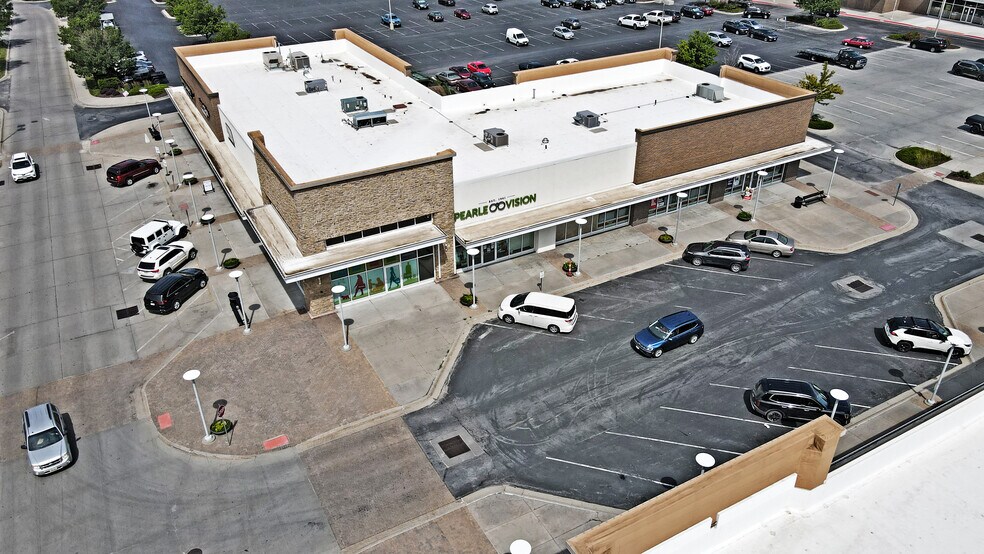 More Photos Of L St @ 120th st, Omaha Unknown For Lease