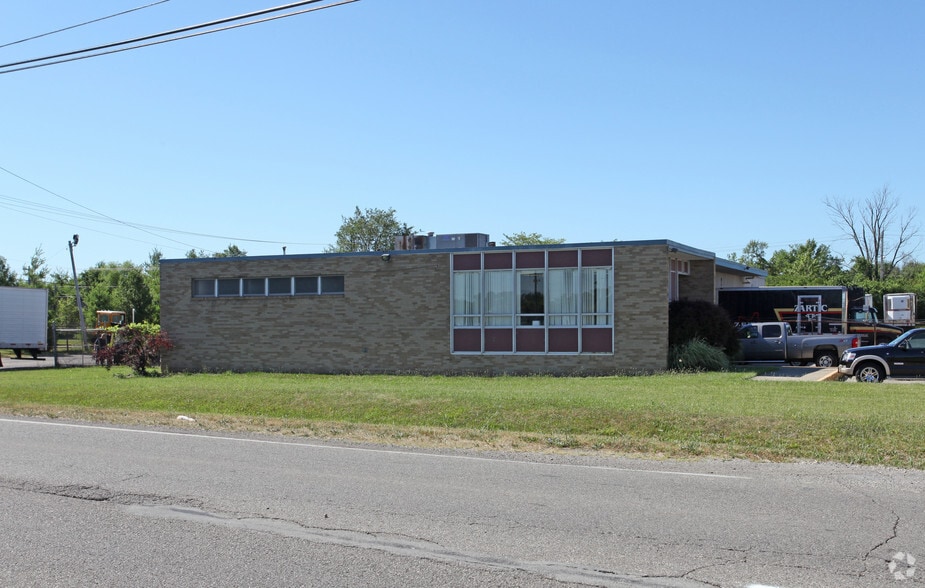 More Photos Of 3035 Symmes Rd, Hamilton Warehouse For Sale