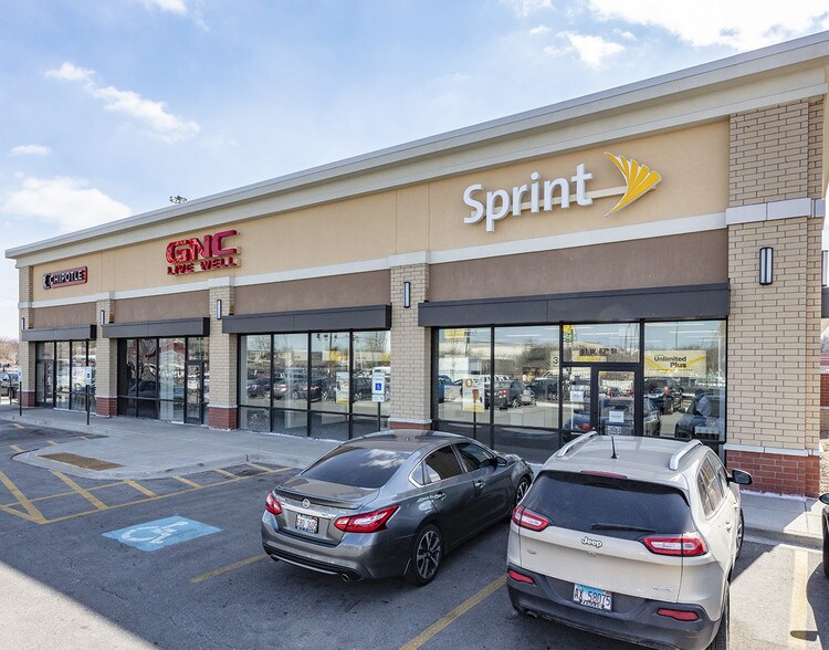 More Photos Of 111-126 W 87th St, Chicago Freestanding For Lease
