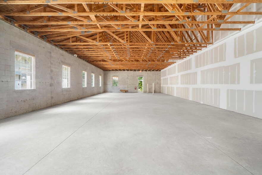 1493 E Venice Ave, Venice, FL 34292 Medical For Sale