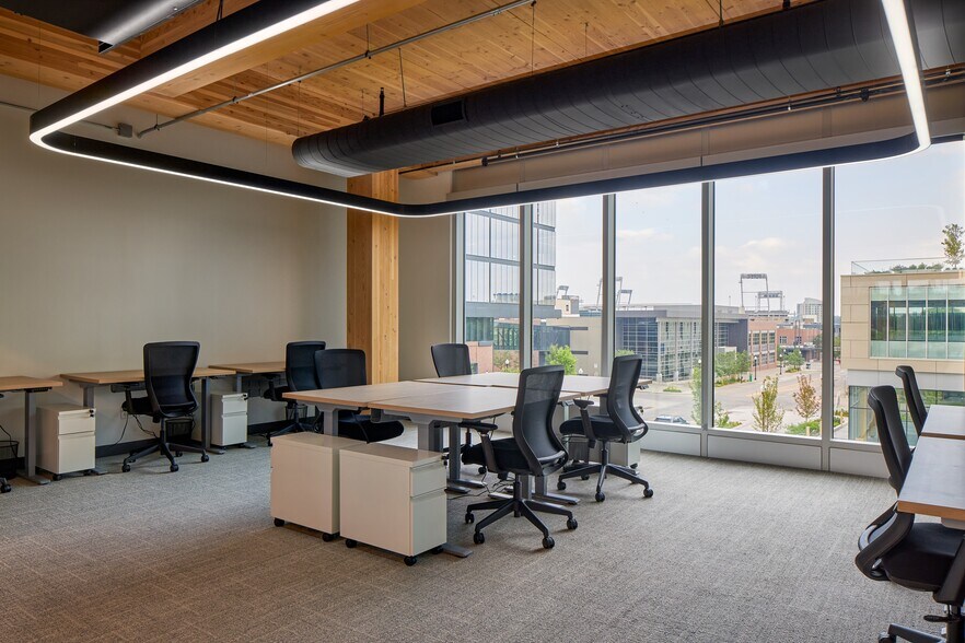 More Photos Of 1501 Mike Fahey St, Omaha Coworking Space