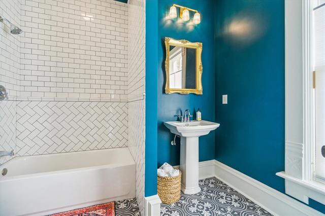 More Photos Of 220 Saint Lawrence Ave, Janesville Storefront Retail Residential For Sale