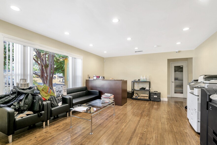 More Photos Of 10404 Foothill Blvd, Sylmar Land For Sale