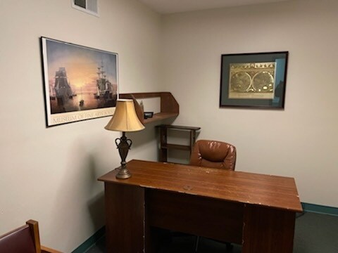 More Photos Of 863-865 E 4th St, Bethlehem Medical For Sale