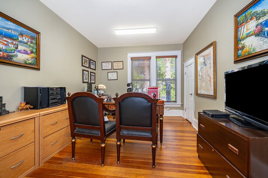 More Photos Of 219 S Clyde Ave, Kissimmee Office For Sale