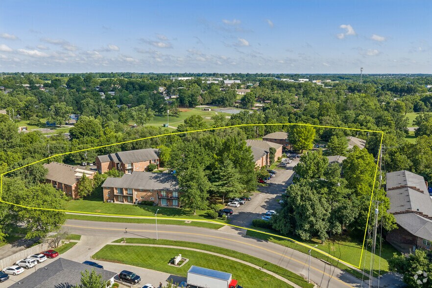 More Photos Of 2045 Cambridge Dr, Lexington Apartments For Sale