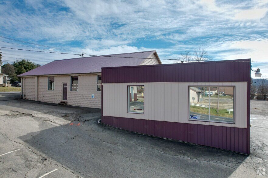 More Photos Of 4765-4769 Old William Penn Hwy, Murrysville Freestanding For Sale