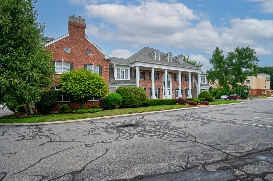 More Photos Of 176 East Main St, Westborough Medical For Sale