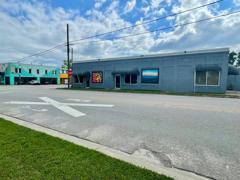 More Photos Of 2108 State St, Cayce Restaurant For Lease