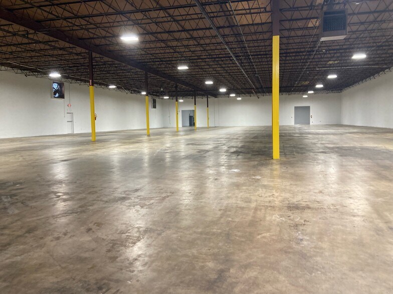 More Photos Of 4415 Commerce Dr Sw, Atlanta Warehouse For Lease