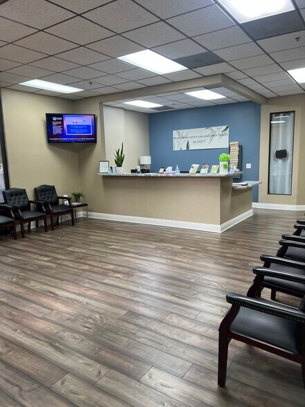 More Photos Of 1750 California Ave, Corona Unknown For Lease