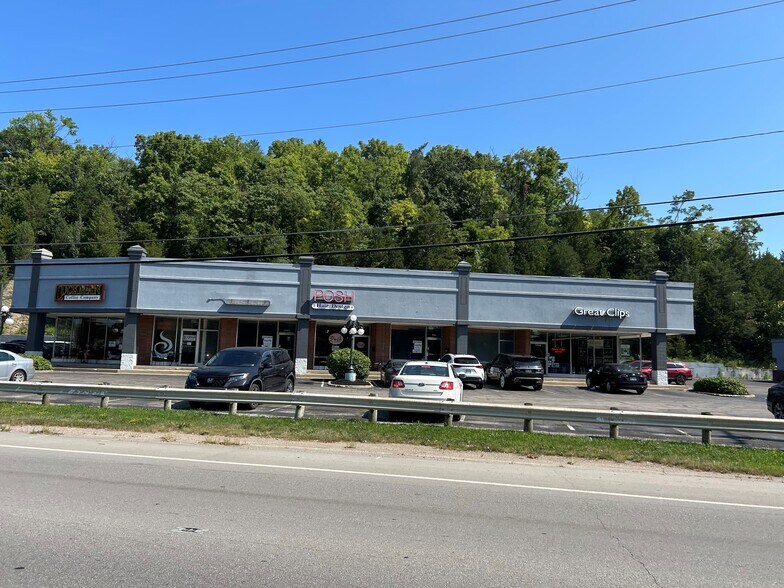More Photos Of 5194-5208 Beechmont Ave, Cincinnati Unknown For Lease