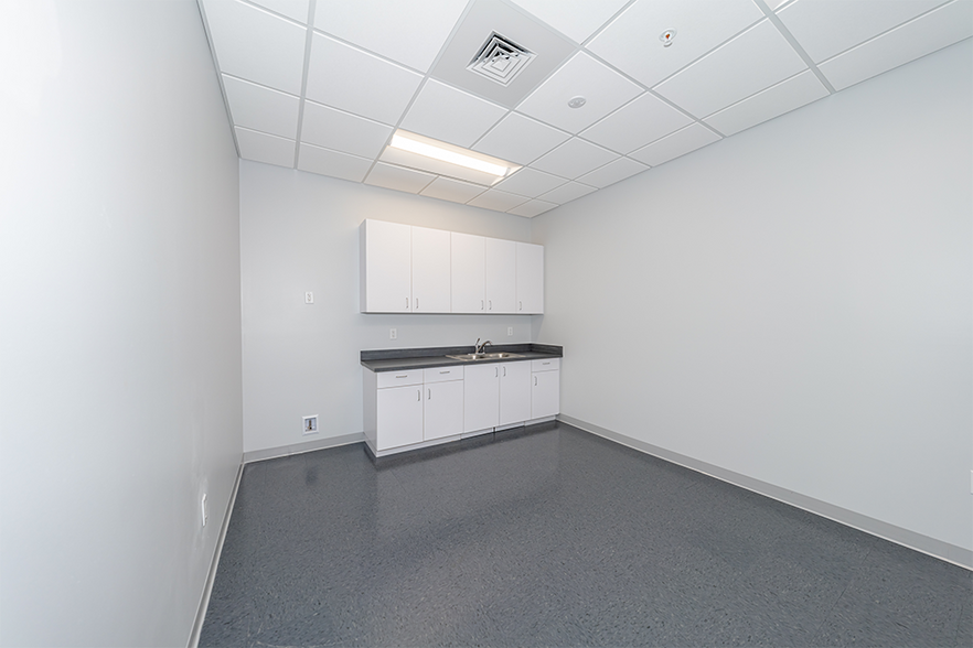 More Photos Of 12000 NW 39 St, Coral Springs Unknown For Lease