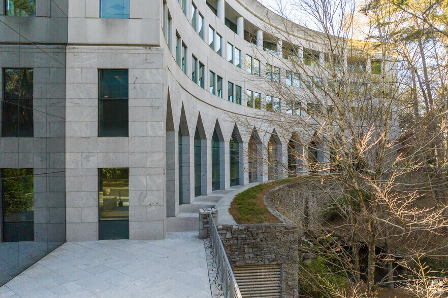 More Photos Of 1000 Urban Center Dr, Vestavia Hills Unknown For Lease