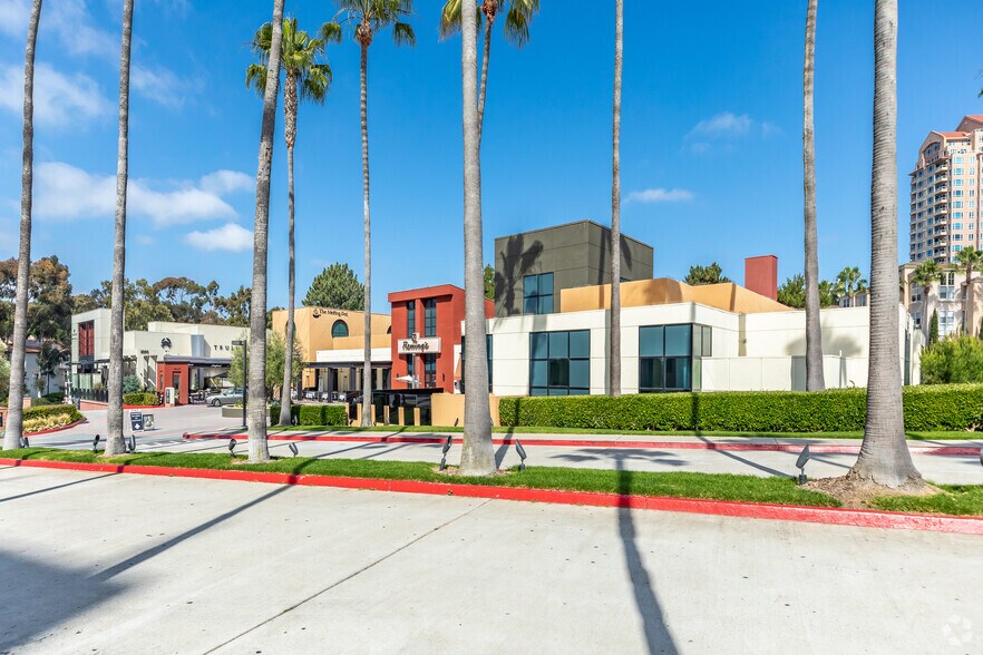 Primary Photo Of 8950-8990 University Center Ln, San Diego General Retail For Lease