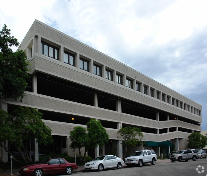 More Photos Of 1575 San Ignacio Ave, Coral Gables Office For Lease
