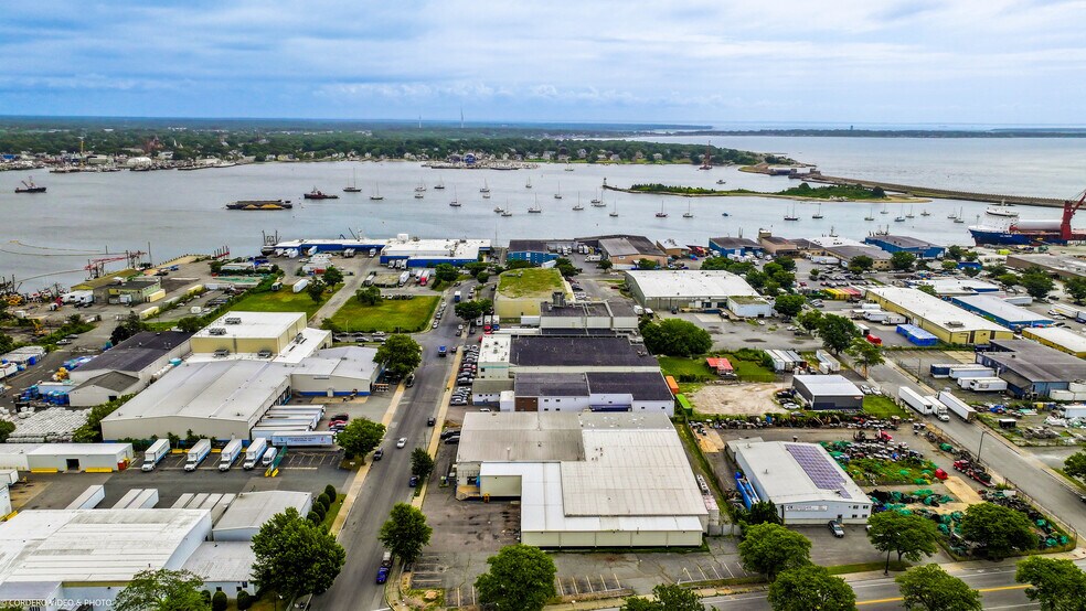 More Photos Of 86 Macarthur Dr, New Bedford Warehouse For Sale