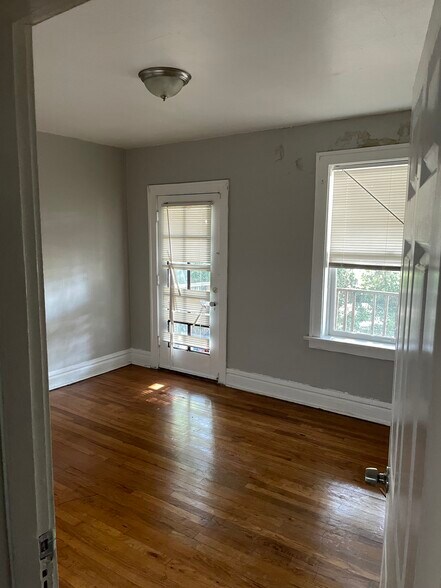 More Photos Of 4726 S Grand Blvd, Saint Louis Apartments For Sale