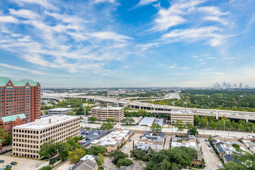 More Photos Of 701 N Post Oak Rd, Houston Office For Sale