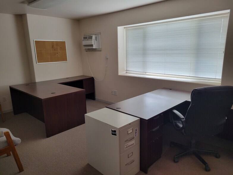 More Photos Of 500 NW Cherry Ln, Madras Industrial For Sale