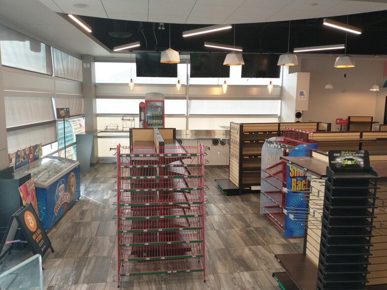 More Photos Of 5586 Windermere Blvd, Edmonton Storefront Retail Office For Sale