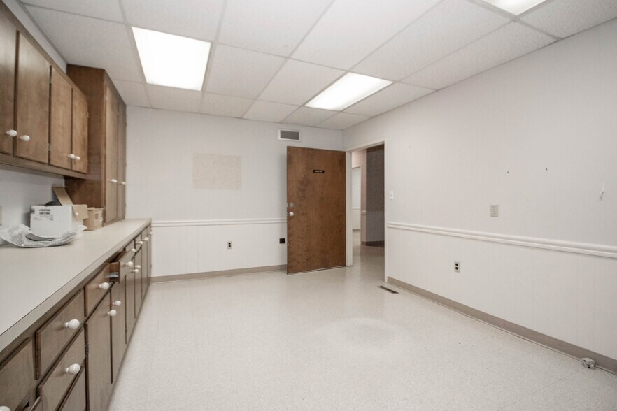 More Photos Of , Rockwell Medical For Lease