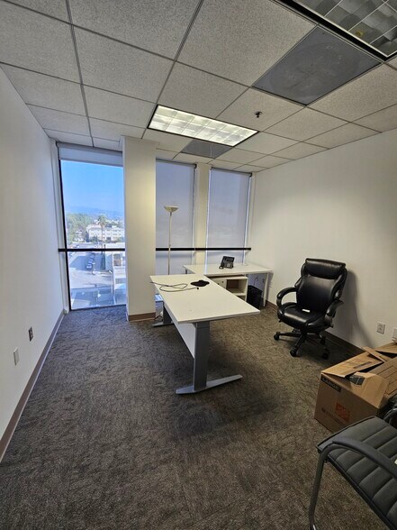 More Photos Of 620 N Brand Blvd, Glendale Office For Lease
