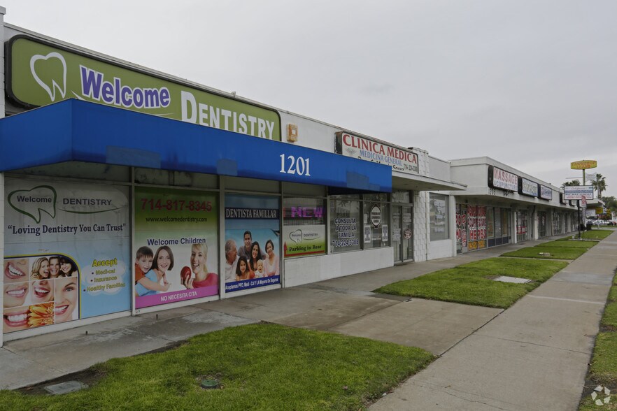 Primary Photo Of 1201-1295 N Euclid St, Anaheim General Retail For Lease