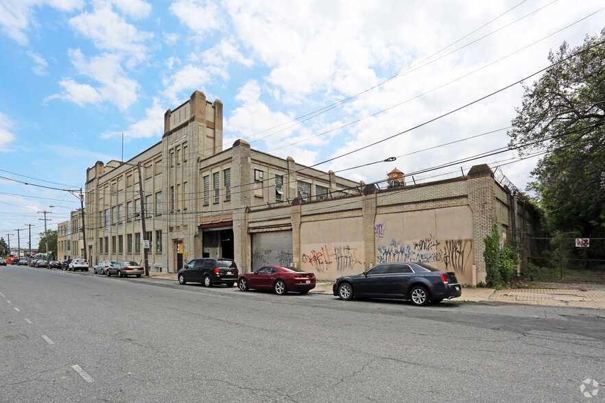 More Photos Of 300 E Godfrey Ave, Philadelphia Warehouse For Lease