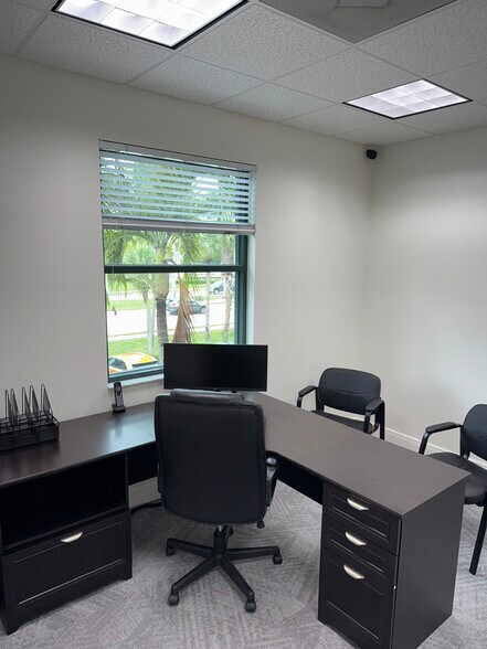 More Photos Of 9696 Bonita Beach Rd, Bonita Springs Office For Lease