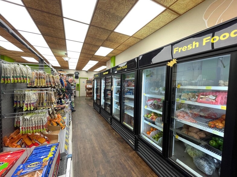 More Photos Of 321 Cherry Ave NE, Canton Storefront Retail Office For Sale