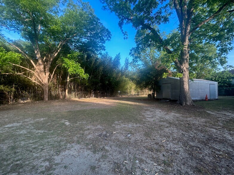 More Photos Of 4456 Rosemary St, Williston Office For Sale