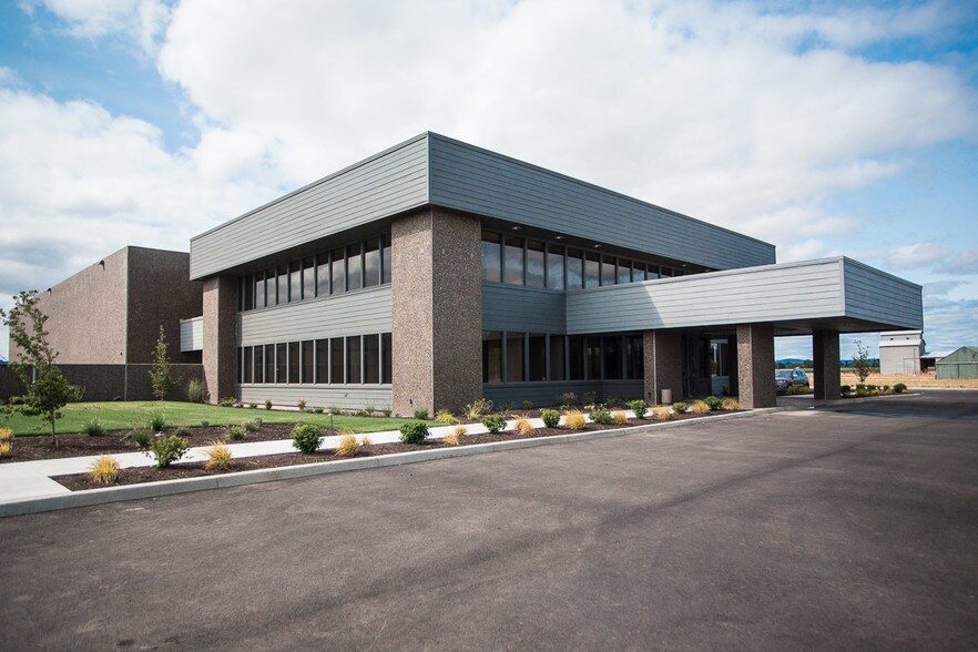 Primary Photo Of 3330 SE Three Mile Ln, McMinnville Light Manufacturing For Sale