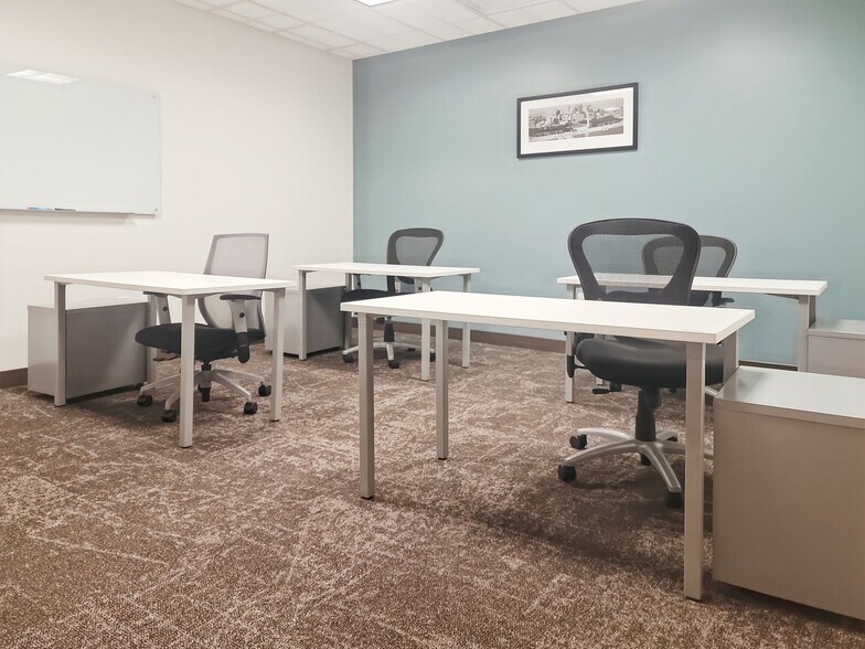 More Photos Of 2550 Meridian Blvd, Franklin Coworking Space