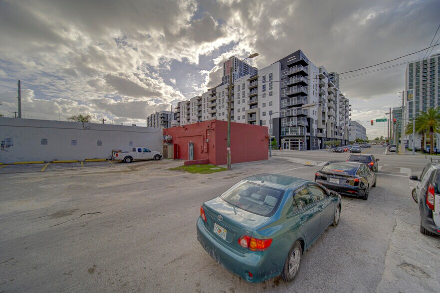 More Photos Of 3791 Bird Rd, Miami Restaurant For Lease