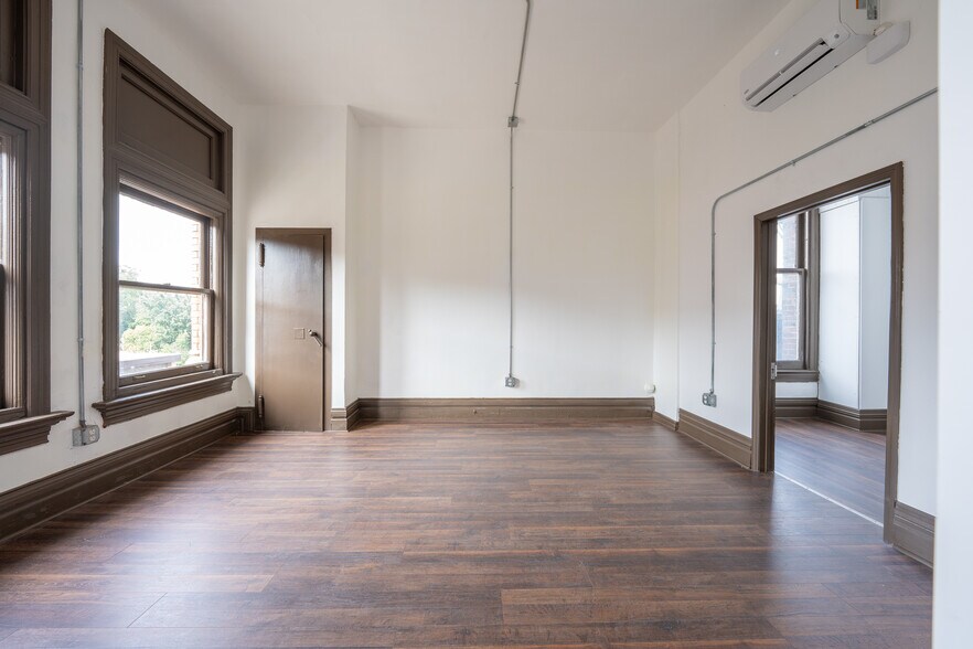 More Photos Of 41 N Main St, Greensburg Office For Sale