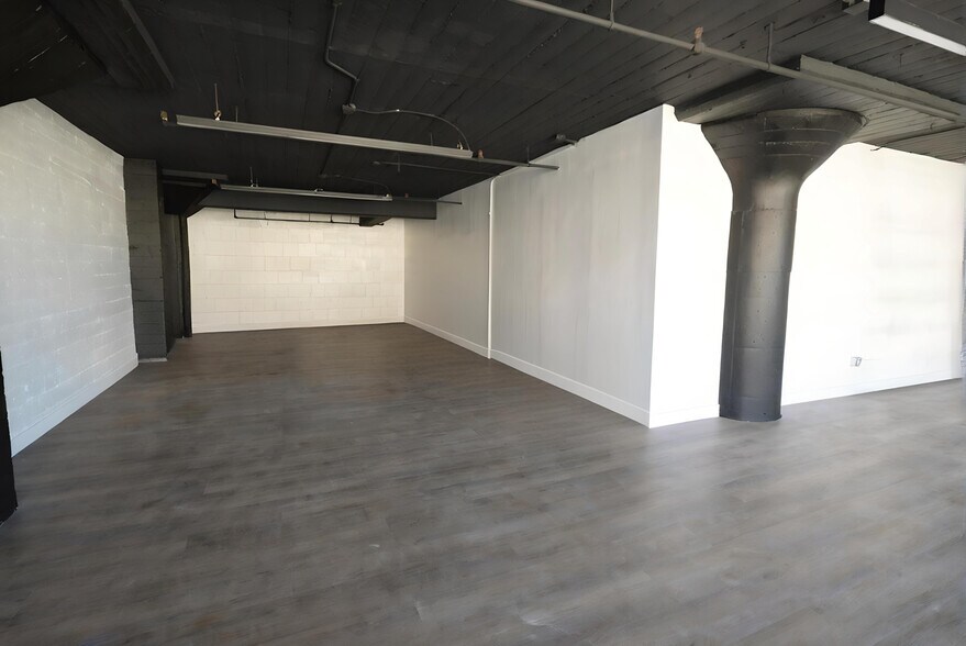 More Photos Of 1114 S Los Angeles St, Los Angeles Warehouse For Sale