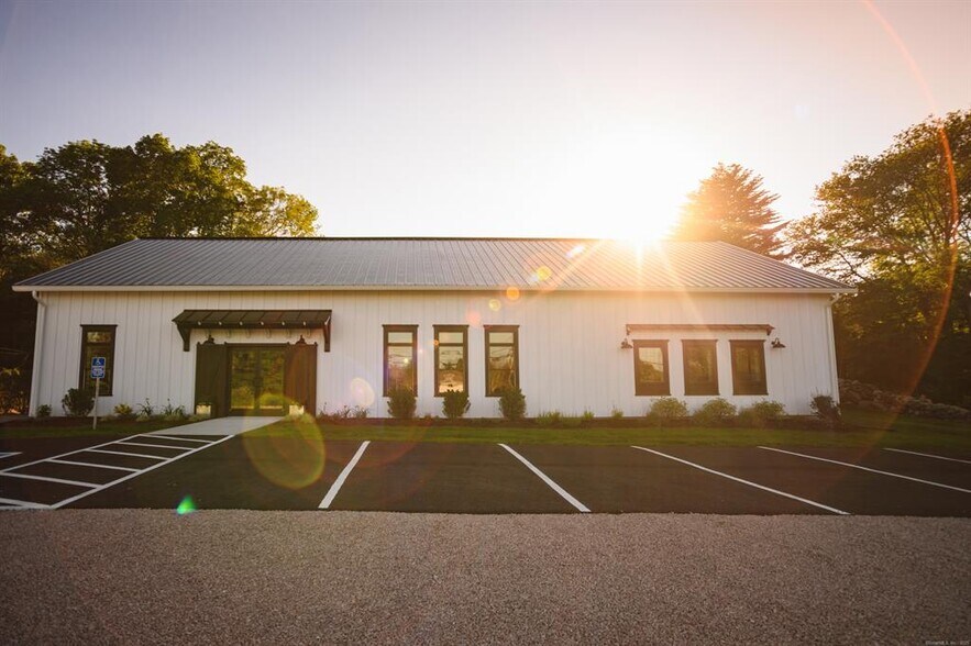 Primary Photo Of 81 Norwich Westerly Rd, North Stonington Restaurant For Sale