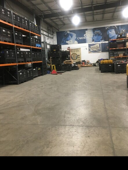 More Photos Of 101 Circuit Dr, North Kingstown Light Manufacturing For Lease