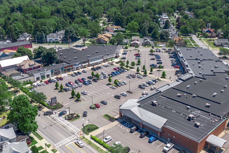 More Photos Of 140 Pine St, Hamburg Storefront For Lease