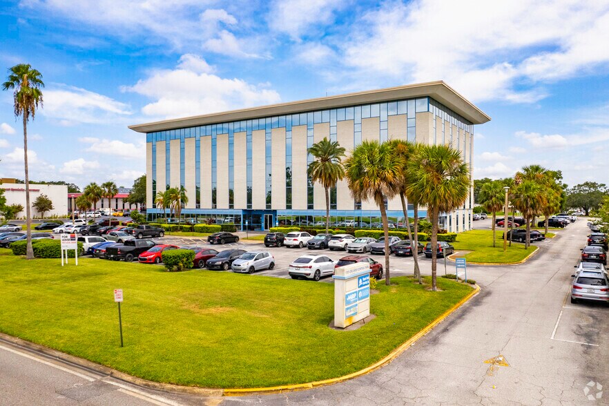 More Photos Of 1707 Orlando Central Pky, Orlando Office For Lease