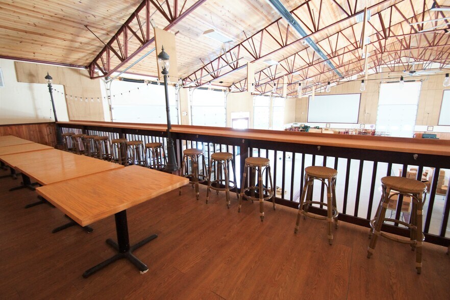 More Photos Of 7094 Eastlake Rd, Lisbon Restaurant For Sale