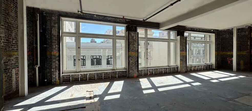 More Photos Of 220 Post St, San Francisco Storefront For Lease