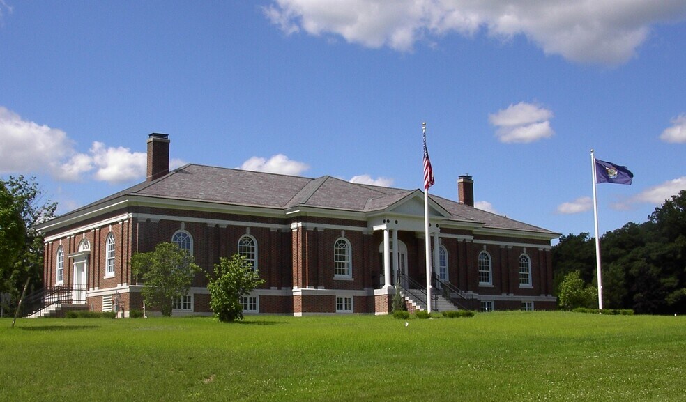 Primary Photo Of 16 Pineland, New Gloucester Office For Lease