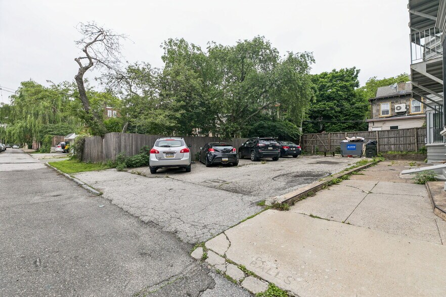 More Photos Of 312-314 N 33rd St, Philadelphia Apartments For Sale