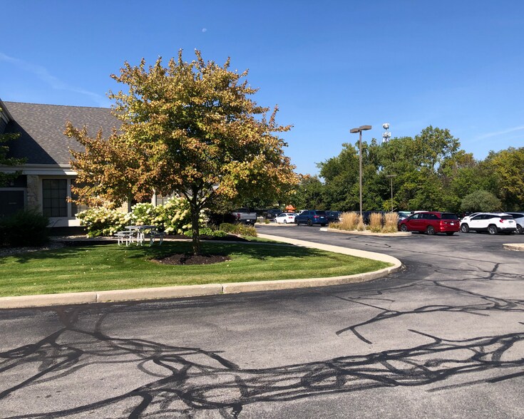 More Photos Of 409 E Cook Rd, Fort Wayne Office For Lease