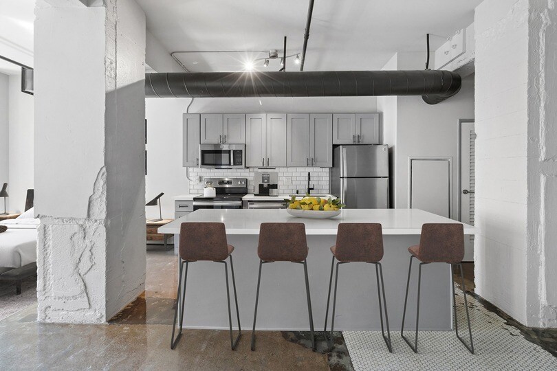 More Photos Of 1007 5th Ave, San Diego Apartments For Lease