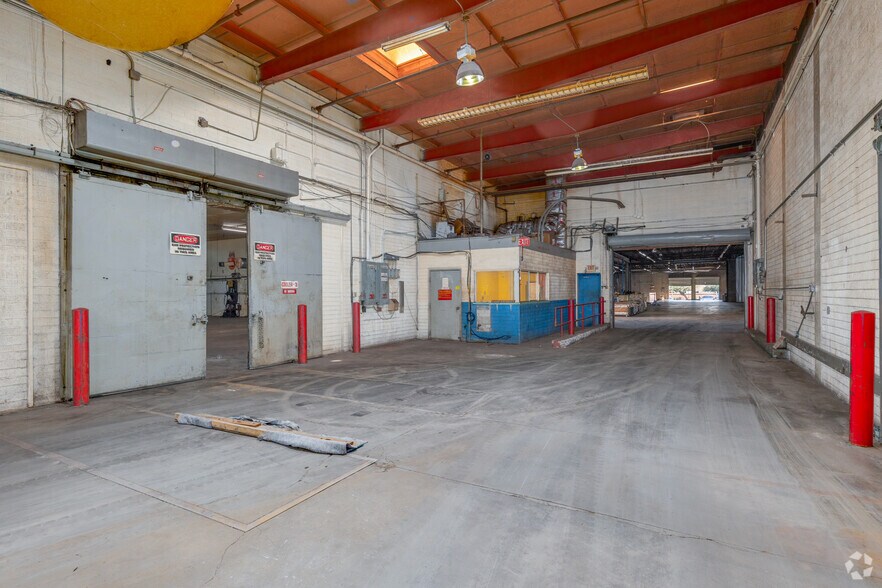 More Photos Of 260 S Hibbert St, Mesa Warehouse For Lease