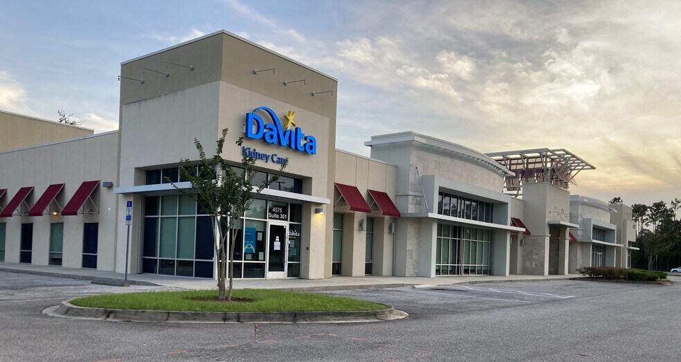 More Photos Of 4575 US Highway 17, Orange Park Unknown For Lease